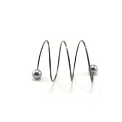 Slinky Wire Pearl Black Sterling Silver Bangle